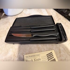 The Pampered Chef Black Steak Knife Set